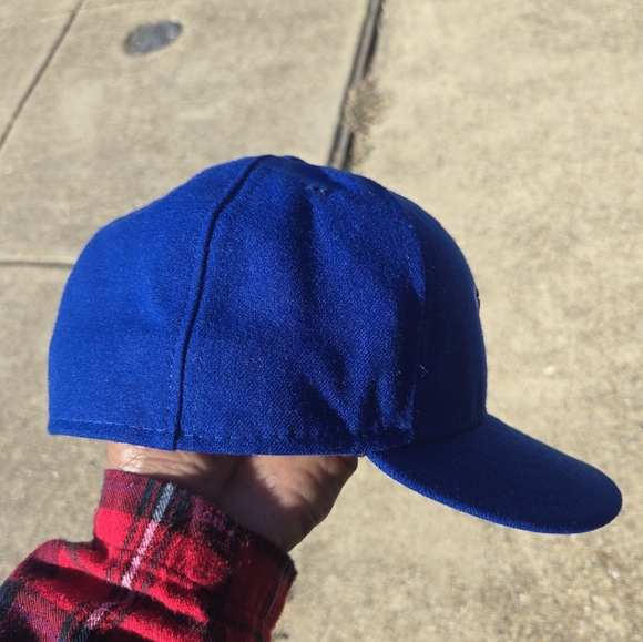 Blue Jay's Fitted Baseball Cap - Picture 7 of 10